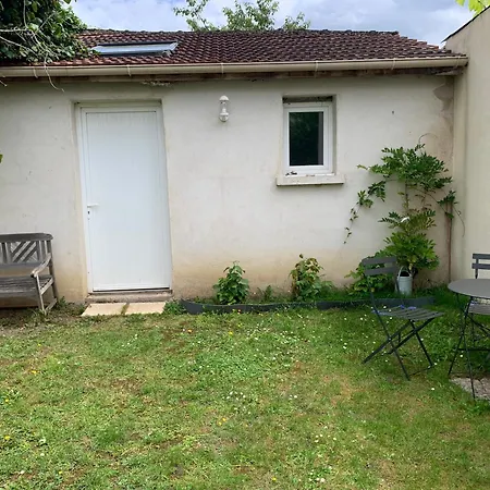 Prázdninový dům Studio Avec Piscine